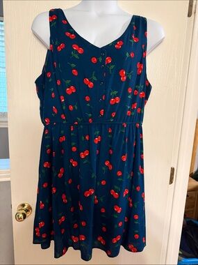 Sleeveless Cherry-Print Casual Dress in Navy